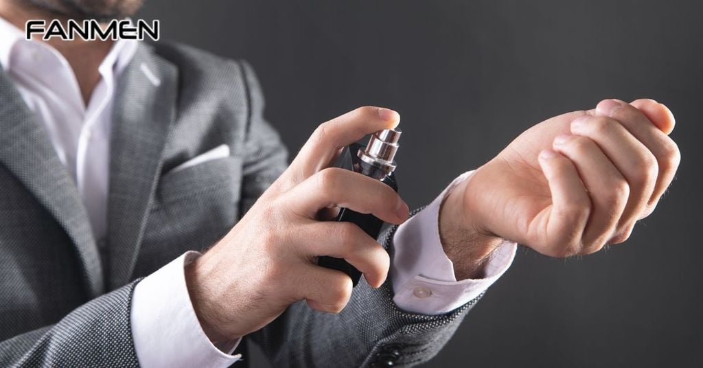 Hướng Dẫn Cách Xịt Nước Hoa Nam Giữ Mùi Lâu Hơn