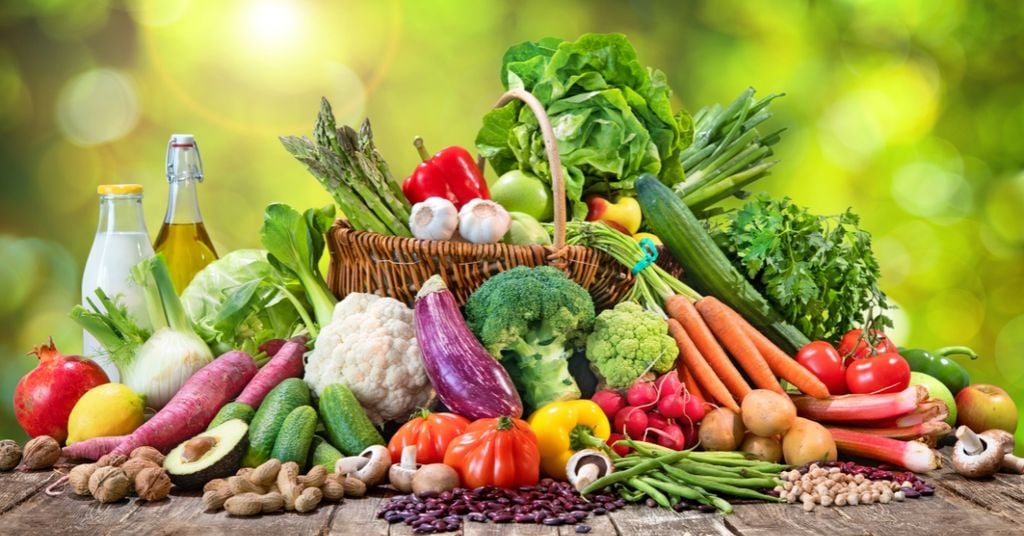 Rụng tóc nhiều ở nam: Nguyên nhân và cách khắc phục chi tiết