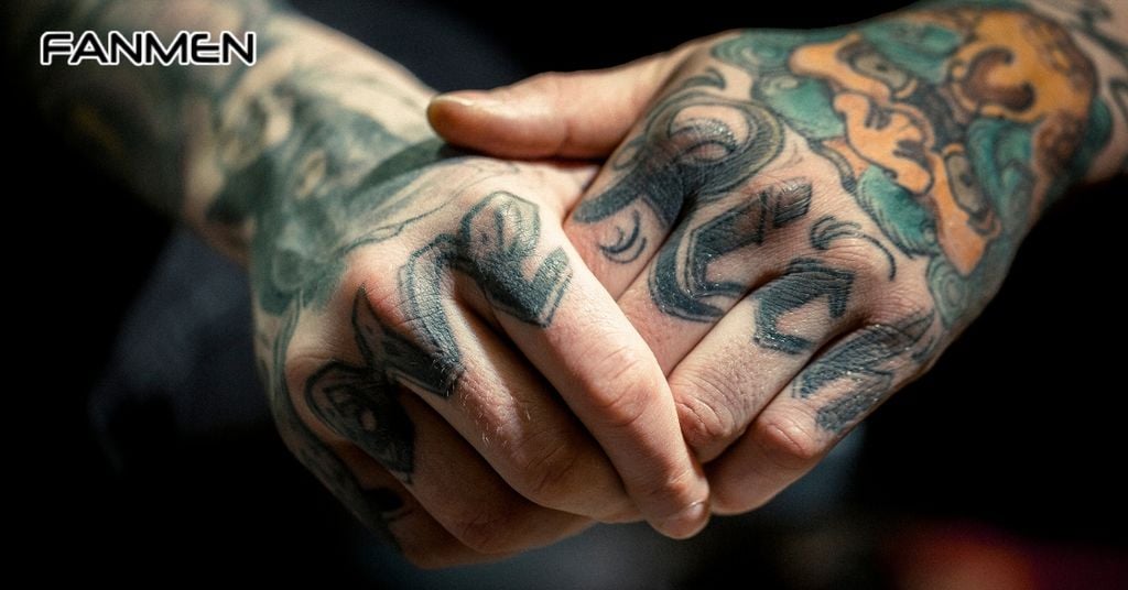 Các hình xăm ở tay&nbsp;2