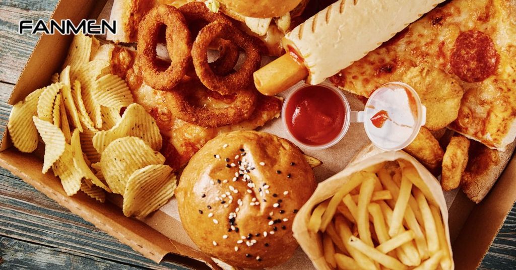 Chế độ ăn uống không khoa học và thường thức khuya