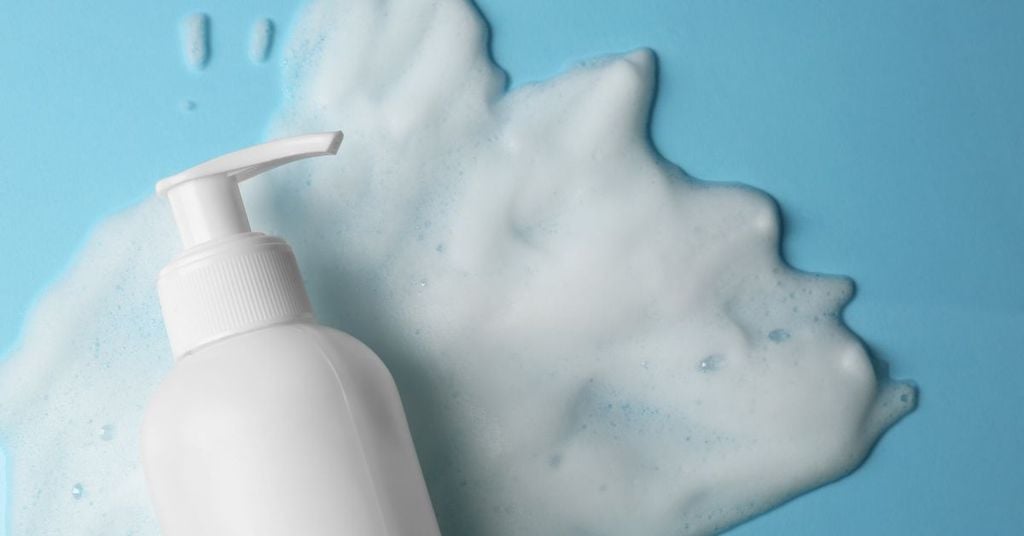 Sữa rửa mặt có khả năng điều trị nám da hay không?