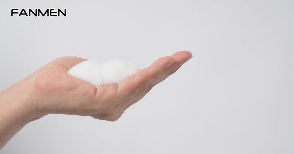 Có nên dùng bọt vệ sinh nam không?