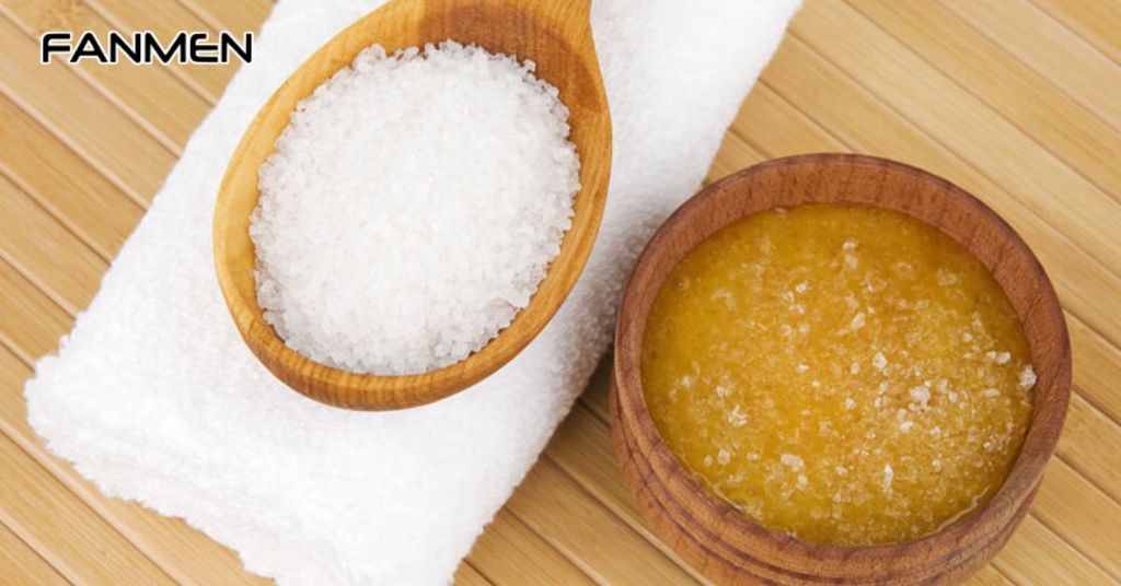 Tẩy da chết cho nam với mật ong và đường