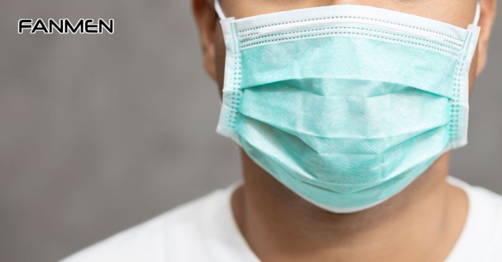 Nhớ đeo khẩu trang mỗi khi ra đường