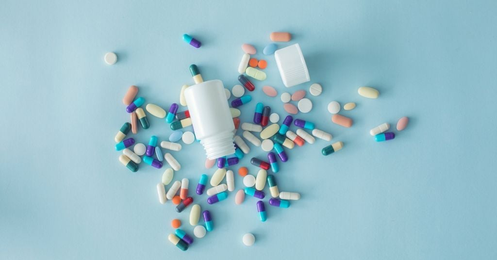 Rụng tóc nhiều ở nam: Nguyên nhân và cách khắc phục chi tiết