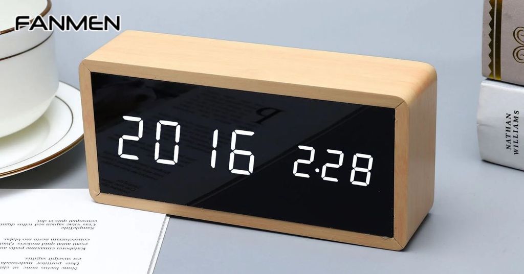 Đồng hồ led để bàn