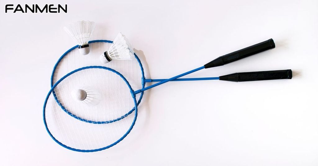 Tặng dụng cụ thể thao