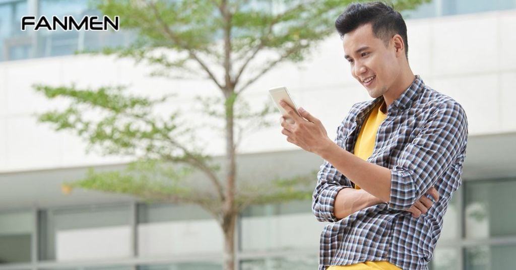 Đừng ngại khen ngợi cô ấy