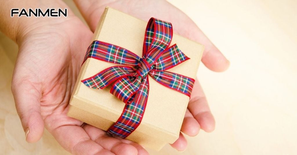 Lưu ý khi tặng quà sinh nhật cho đàn ông 50 tuổi