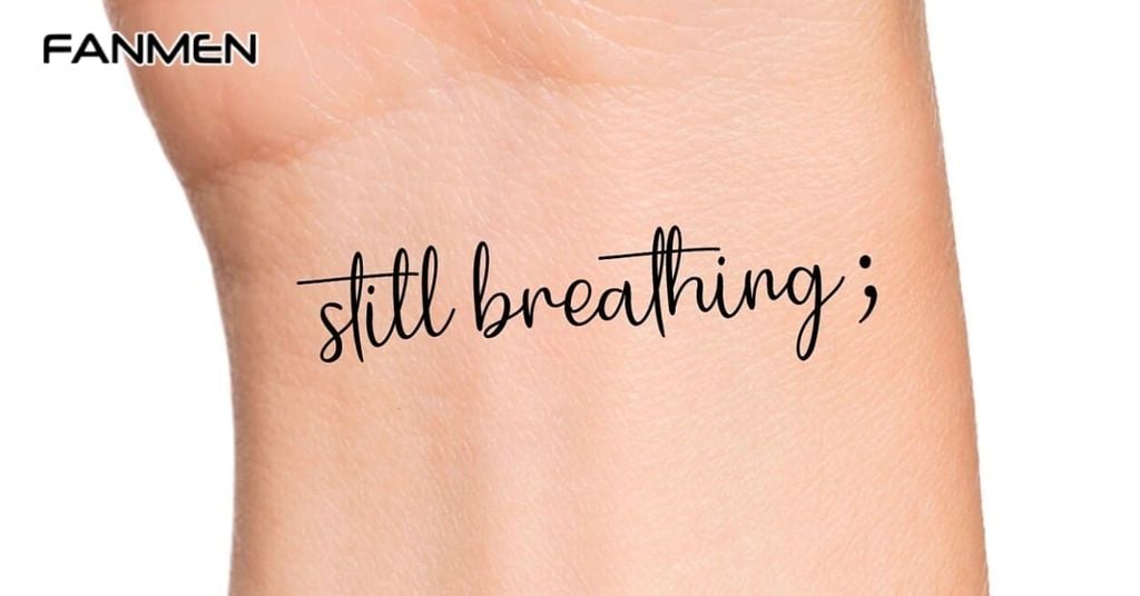 Hình xăm buồn kết hợp chữ viết 1