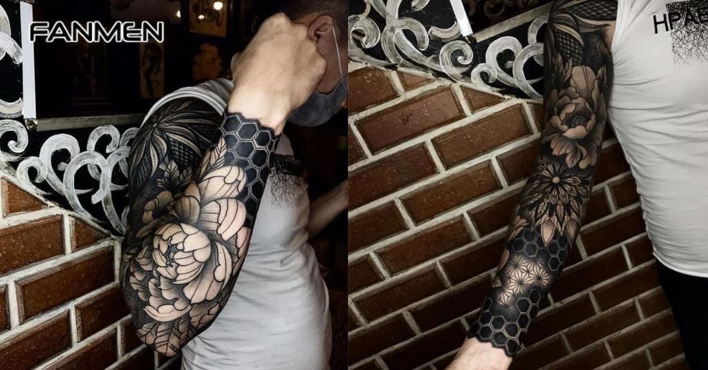 Hình xăm hoa mẫu đơn đen trắng&nbsp;7