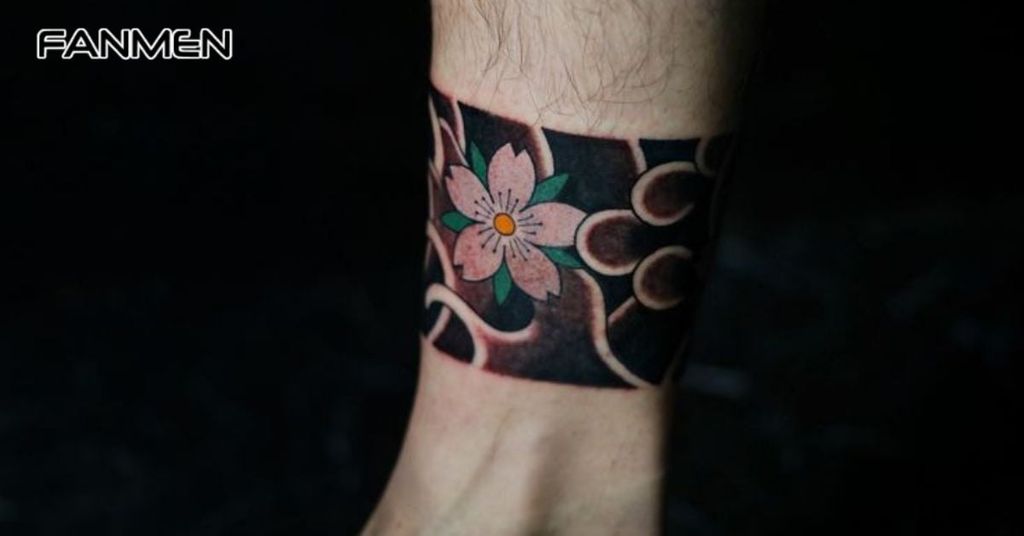 Hình xăm mắt cá chân mang yếu tố văn hóa 3