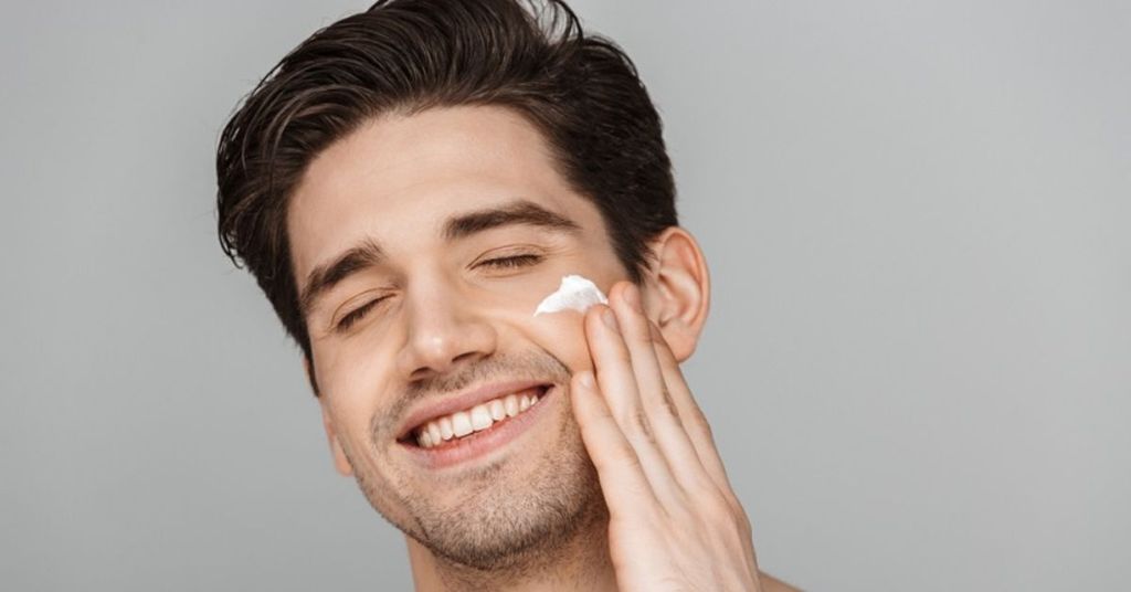 Tiêu chí khi lựa chọn sữa rửa mặt cho nam da khô