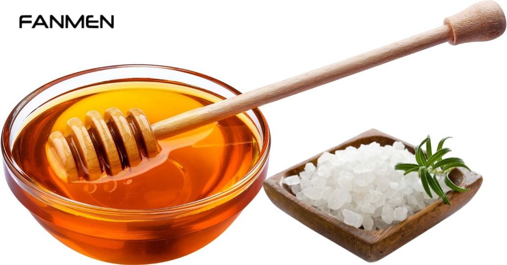 Súc miệng bằng&nbsp;kết hợp mật ong với muối