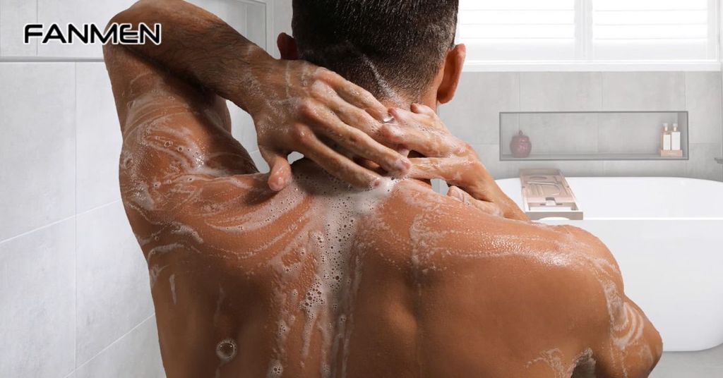 Một số lưu ý khi sử dụng sữa tắm trắng da cho nam