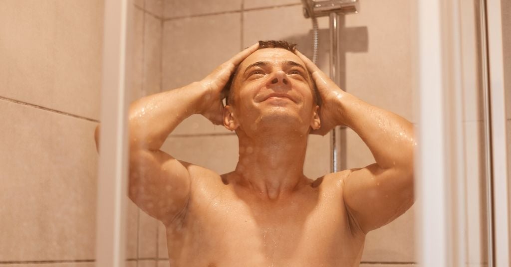 Hướng dẫn cách chải tóc nam 7 3 siêu đẹp chỉ với 5 phút