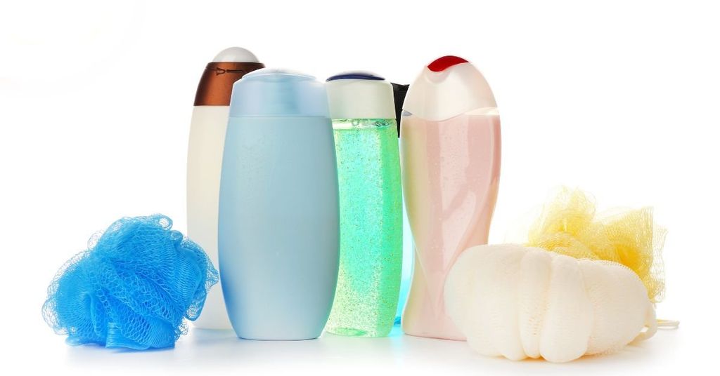 sữa tắm trị mụn lưng cho nam