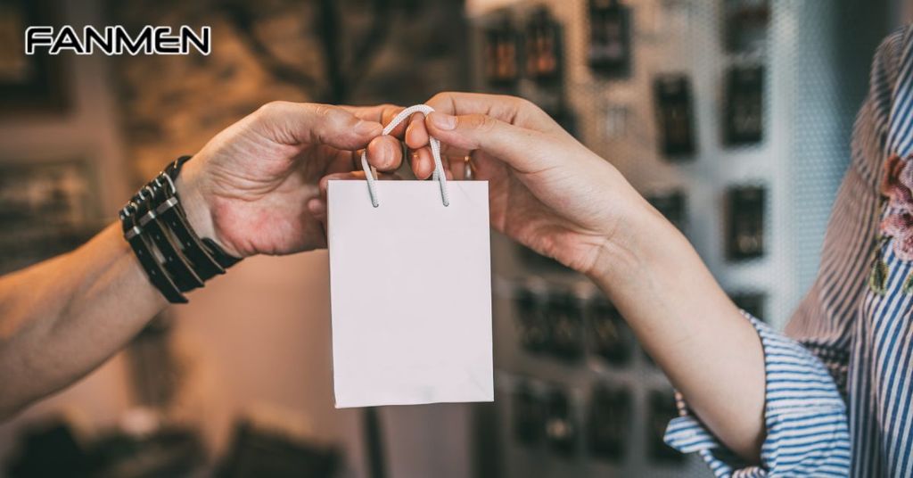 Những lưu ý khi quà tặng sinh nhật cho nam 20 tuổi