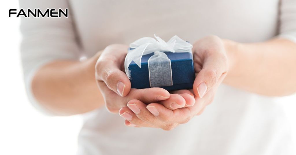 Những lưu ý khi tặng quà sinh nhật cho bạn trai 30 tuổi