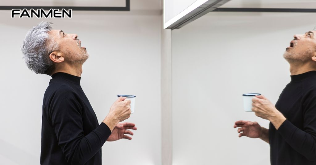 Súc miệng bằng nước muối sinh lý