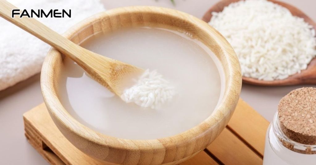 Dưỡng trắng da mặt tự nhiên từ nước vo gạo nguyên chất