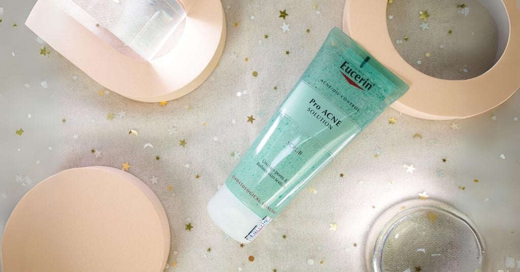 Sữa rửa mặt tẩy da chết cho nam