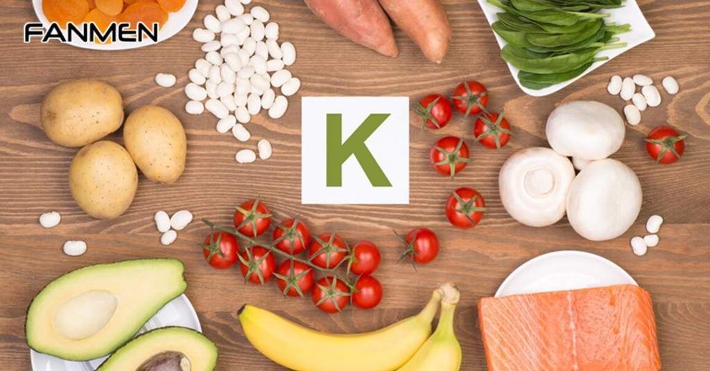 Bổ sung vitamin C và K vào chế độ ăn uống