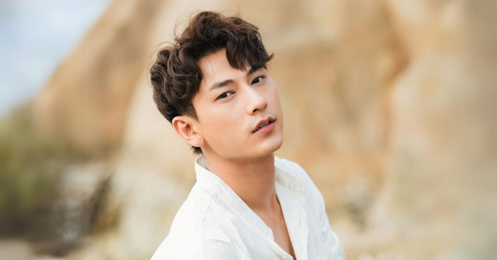 Cách Uốn Tóc Nam Bằng Máy Uốn