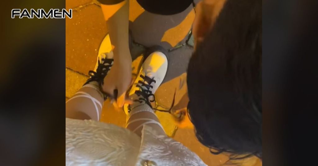 Ga lăng và giúp đỡ cô ấy trong mọi tình huống