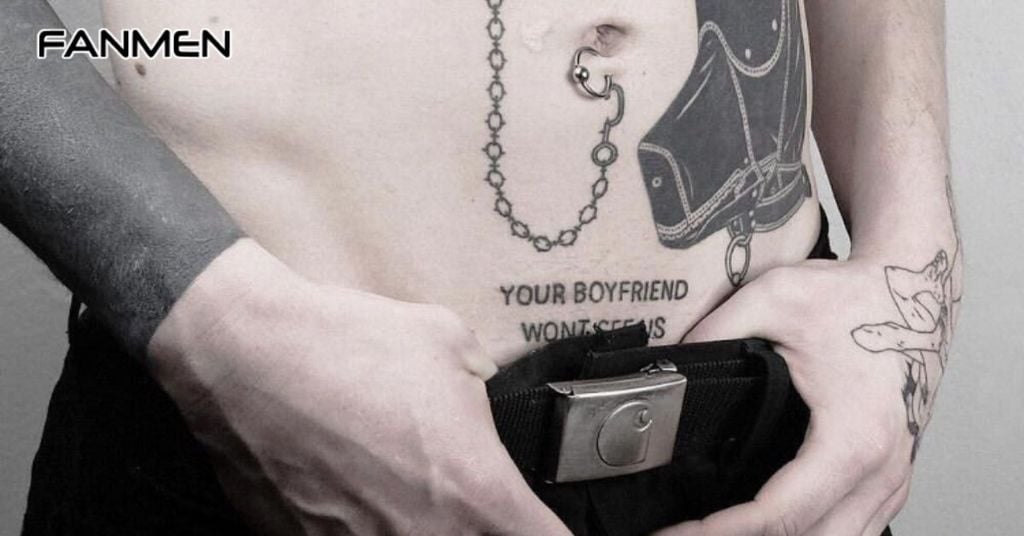 cận cảnh xăm vùng kín nam phong cách aesthetic